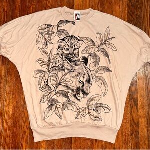 Vintage 80s Women’s Medium Big Cat Glittery Beige and Black Shirt